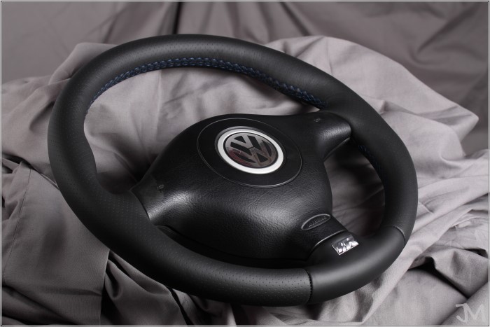 Lenkrad s 1