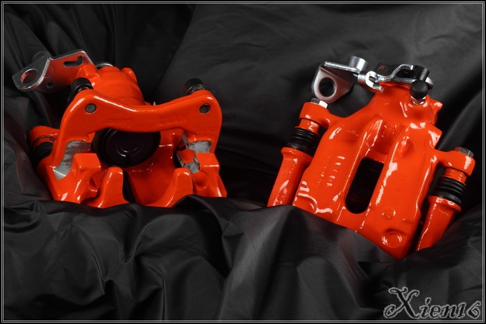 Passat-35i-B3-VR6-Bremssattel-hinten-foliatec-orange-1