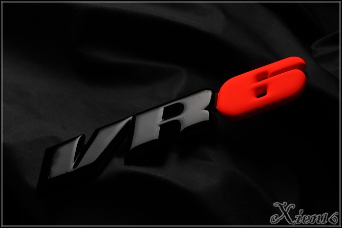 Passat-35i-B3-VR6-Emblem-orange-tuning