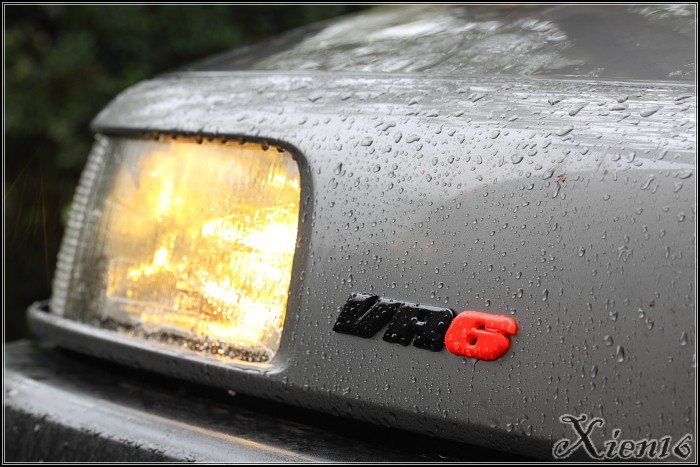 Passat-35i-B3-VR6-Hella-H4-gelb-Emblem-tuning